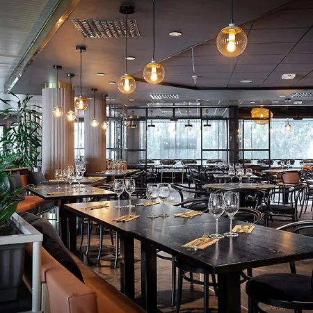 斯堪库奥皮奥酒店