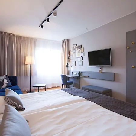 Scandic 4*